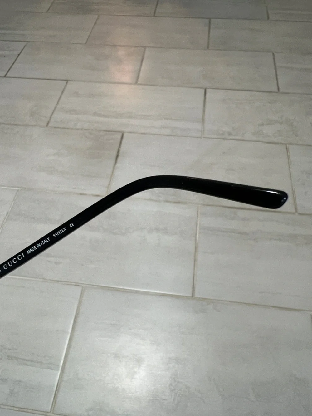 Gucci Black Cat-Eye Optical Frames with Gold Accents Made in Italy in the 90s - Picture 5 of 7